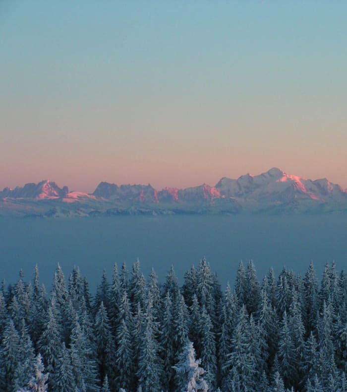 Aventure hivernale en raquettes et pulka dans le Jura