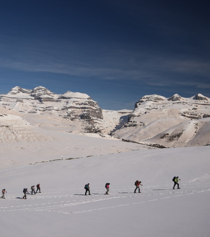 Groupe PE - Raquettes dans les Pyrénées, au pied du Mont-Perdu