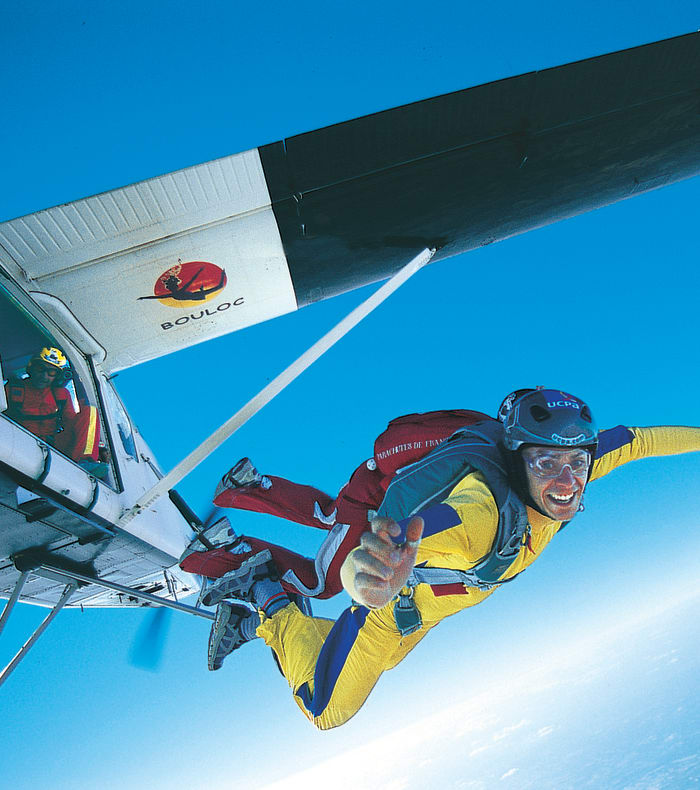 Faldskærmsudvikling (traditionel)