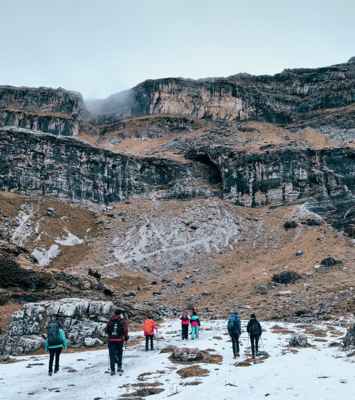Raquettes dans les Pyrénées, au pied du Mont-Perdu
