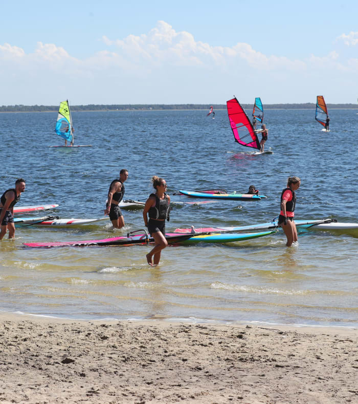 Surf, wakeboard et voile entre lac et océan - Happy Summer
